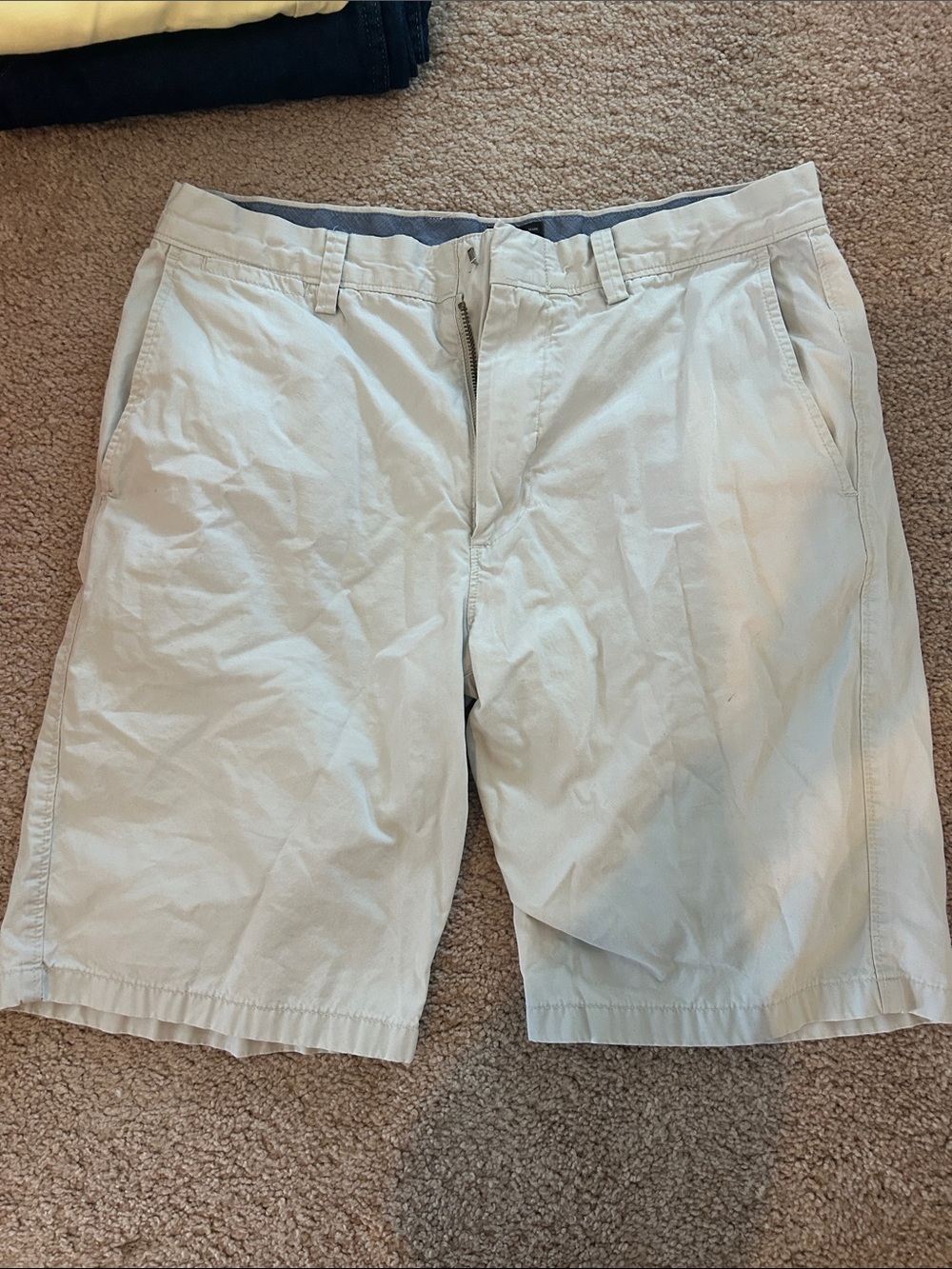 J. Crew Men's Light Beige Flat-Front Chino Shorts